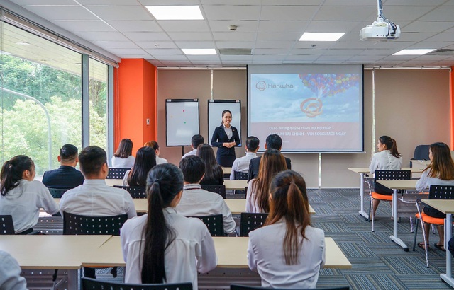 Bảo hiểm nhân thọ Việt Nam: được gì từ cuộc đua nghìn tỉ? - Ảnh 1.
