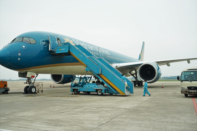 Vietnam Airlines vệ sinh, khử trùng các chuyến bay trong nước thế nào? - Ảnh 8.