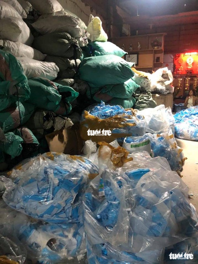 Mua 780kg khẩu trang để bán cho... xưởng tạo hạt nhựa? - Ảnh 1.