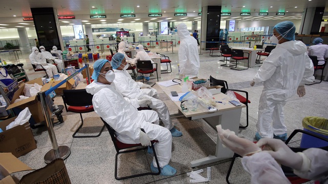 Chỉ còn 233 người Việt về sân bay Nội Bài trong ngày 23-3 - Ảnh 2.