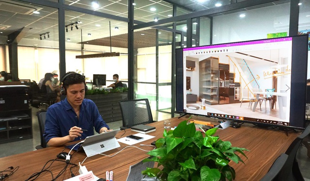 Doanh nghiệp bảo vệ khách hàng mùa COVID-19 - Ảnh 2.