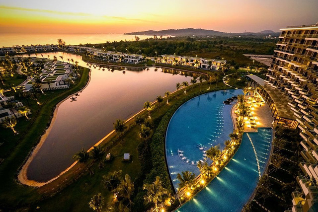 Mövenpick Resort Waverly Phú Quốc Chính Thức Mở Cửa Đón Khách - Tuổi Trẻ  Online
