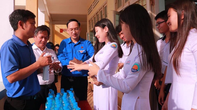 Phú Yên bất ngờ cho toàn bộ các trường trong tỉnh nghỉ từ ngày 10-3 - Ảnh 1.