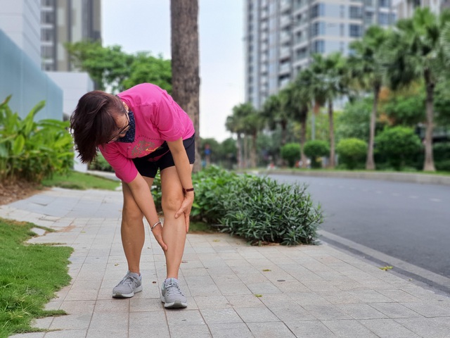 Vì sao bị đau cẳng chân khi đi hay chạy? - Ảnh 1.