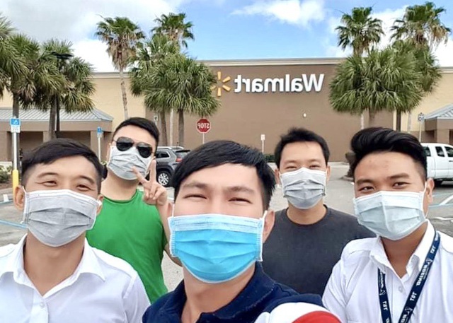 Đơn độc giữa nước Mỹ - Ảnh 1.