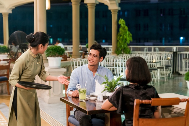 Dịch vụ 5 sao tung chiêu hút khách nội - Ảnh 1.
