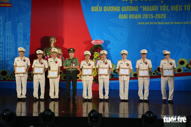 Cứu gần 300 người từ các đám cháy, tai nạn dưới nước... - Ảnh 1.