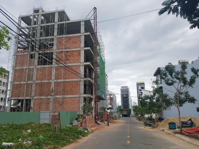 Đà Nẵng dừng chuyển công năng từ nhà ở riêng lẻ sang thương mại dịch vụ - Ảnh 1.