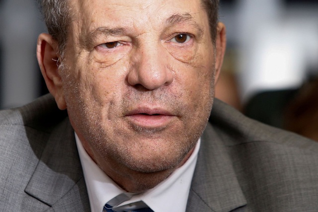 Các nạn nhân của Weinstein được bồi thường gần 20 triệu USD, luật sư chưa chịu - Ảnh 1.
