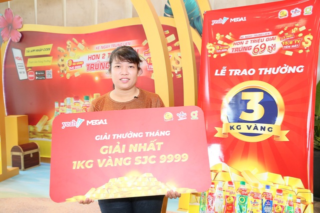 Trúng 1 kg vàng SJC 999.9 khi chơi xé nhãn - Ảnh 2.