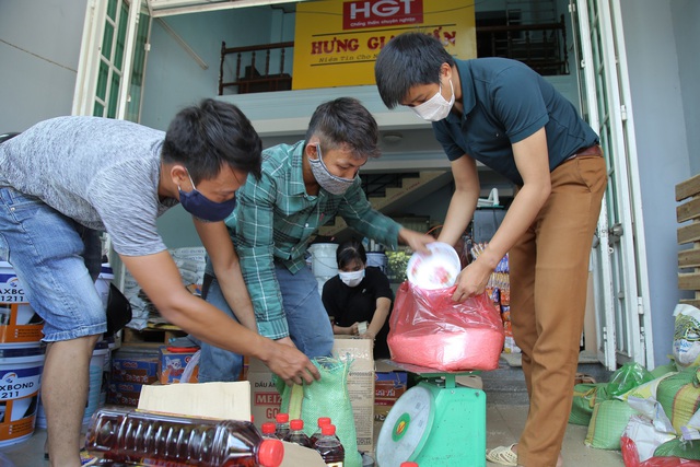 Mình khó, giúp người khó hơn - Ảnh 1.