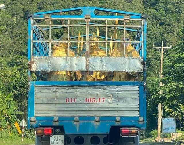 Tượng Trung Quốc chuyển về Đà Lạt là tượng của khu du lịch Đại Nam? - Ảnh 1. Tượng Trung Quốc chuyển về Đà Lạt là tượng của khu du lịch Đại Nam? - Ảnh 1.