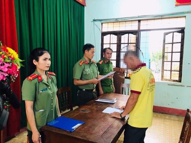 Phát trực tiếp chửi bới CSGT trên Facebook, bị phạt 5 triệu đồng - Ảnh 1.