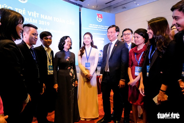 Giới thiệu ông Lê Quốc Phong để bầu làm Bí thư Tỉnh ủy Đồng Tháp - Ảnh 4. Giới thiệu ông Lê Quốc Phong để bầu làm Bí thư Tỉnh ủy Đồng Tháp - Ảnh 4.