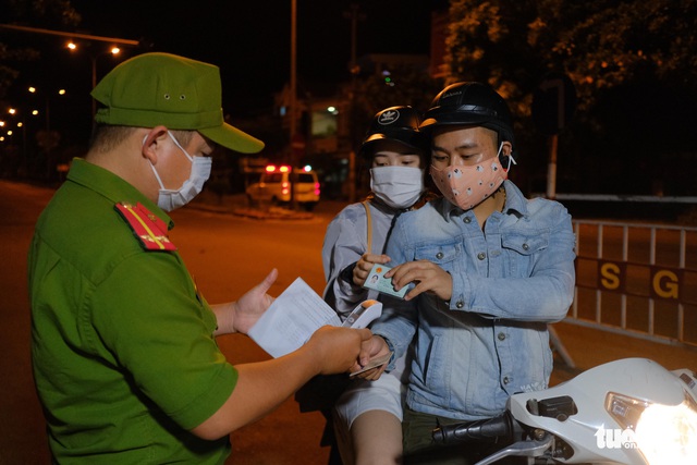 Xe máy, xe hơi cá nhân đã ra vào Đà Nẵng từ 0h ngày 5-9 - Ảnh 3.