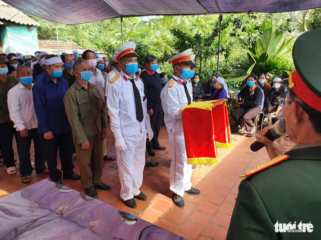 Đám tang đẫm nước mắt sau vụ thảm sát 3 người ở Bắc Giang - Tuổi ...