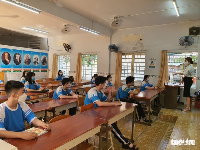 TP.HCM: Nhiều trường diễn tập phòng chống dịch trước khi học sinh trở lại - Ảnh 2.
