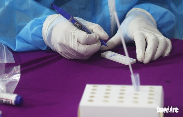 Vụ nâng khống giá kit xét nghiệm COVID-19: Sở Y tế Nghệ An nói gì? - Ảnh 1.
