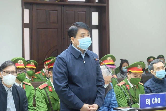 Can thiệp việc đấu thầu, cựu chủ tịch Hà Nội Nguyễn Đức Chung lãnh 3 năm tù - Ảnh 1.