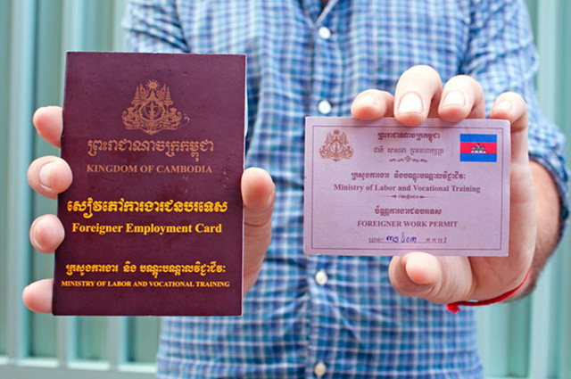 Campuchia gia hạn giấy phép cho lao động nước ngoài - Ảnh 1.