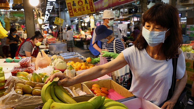 Kinh tế sáng sủa dần nhưng lại lo virus lạm phát - Ảnh 1.