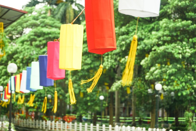 Điểm đen ô nhiễm thành con đường thơ mộng ngay giữa thủ đô - Ảnh 6.