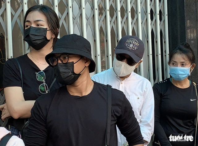 Tiễn đưa đạo diễn Lê Cung Bắc: Người buồn, đất trời cũng buồn theo - Ảnh 4.