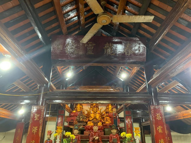 Đàm Vĩnh Hưng nói gì về dùng tiền quyên góp bà con vùng lũ đi sửa chùa ở Nghệ An? - Ảnh 1.