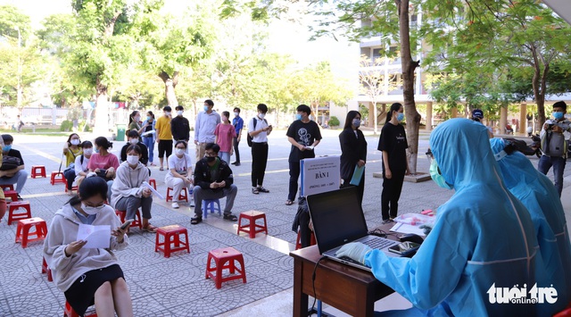 Đà Nẵng xét nghiệm gần 13.000 thí sinh thi tốt nghiệp THPT - Ảnh 2.