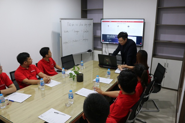 Bí quyết kinh doanh thâu tóm khách hàng trong tầm tay - Ảnh 3.