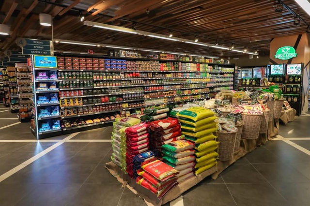 Siêu thị Bon Grocer tạm dừng hoạt động vì phát hiện 1 ca nhiễm COVID-19 - Ảnh 2.