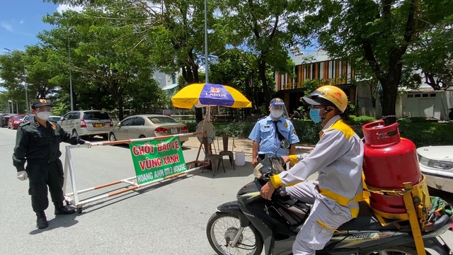 Kiên trì giãn cách để chống dịch - Ảnh 3.