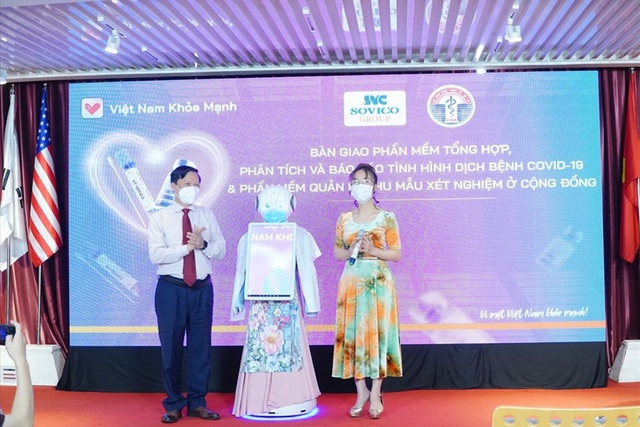 Bàn giao phần mềm giúp quản lý, kiểm soát dịch bệnh và xét nghiệm cộng đồng - Ảnh 1.