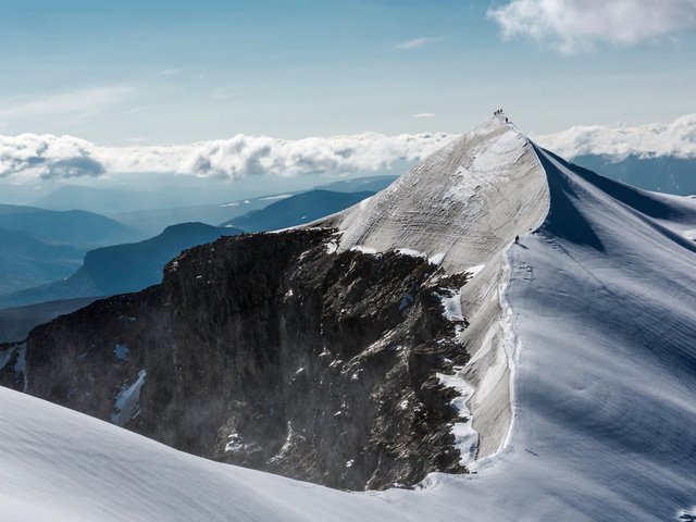 Ngọn núi từng cao nhất ở Thụy Điển giảm độ cao 2 mét chỉ trong 1 năm - Ảnh 1.