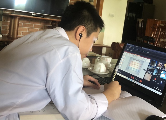 Không trực tuyến hóa trực tiếp - Ảnh 3.