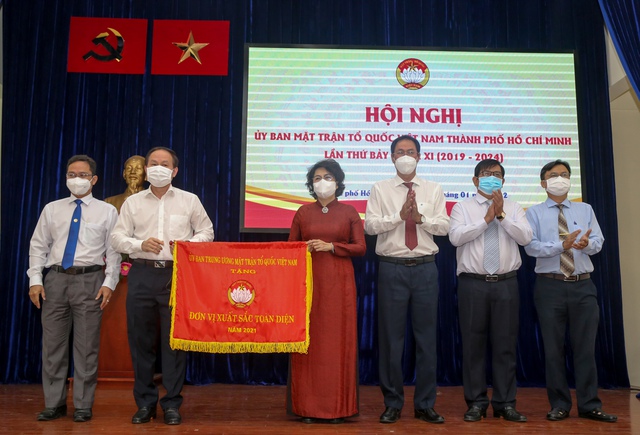 Dịch bệnh còn diễn biến phức tạp, cần đảm bảo an sinh xã hội cho người dân - Ảnh 1.