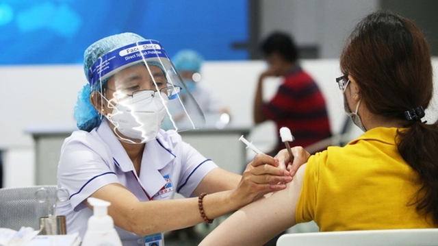 Không đặt ra quy định phòng, chống dịch trái với hướng dẫn, quy định của Bộ Y tế, của Chính phủ - Ảnh 1.