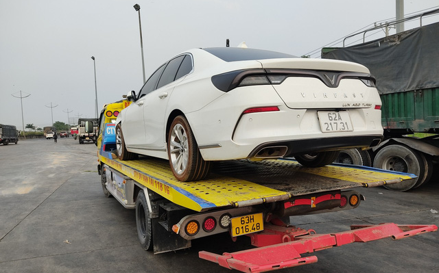 Tài xế xe cứu hộ báo bị lừa lấy ôtô trên cao tốc TP.HCM - Trung Lương - Ảnh 1.