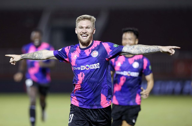Vòng 21 V-League 2022: Nhóm cuối tăng tốc - Ảnh 1.