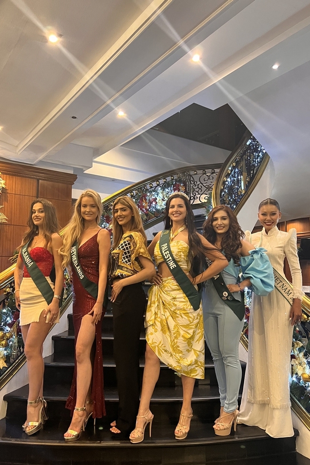 Thạch Thu Thảo diện mốt không nội y bay đi thi Miss Earth 2022 - Ảnh 6.