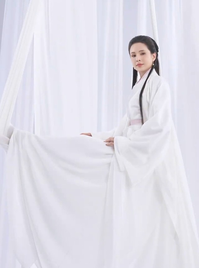 ‘Tiểu Long Nữ’ Lý Nhược Đồng có thực sự đẹp như trong truyền thuyết? - Ảnh 3.