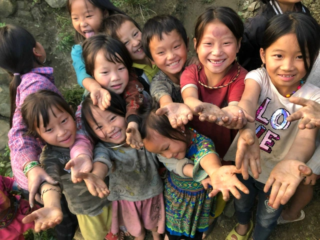Ai khổ hơn ai? - Ảnh 1.