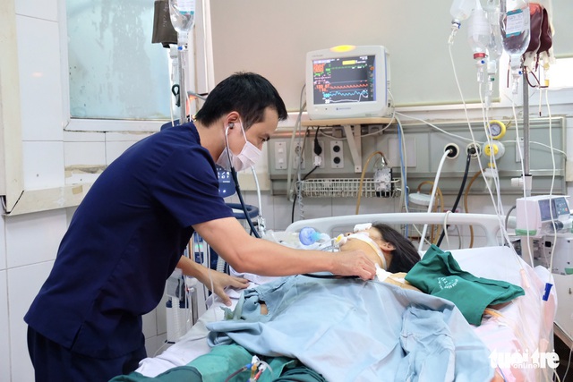 Tin sáng 25-11: Giá heo thấp kéo dài, người chăn nuôi ra sao? 5 triệu dân TP.HCM đã có CCCD gắn chip - Ảnh 5.