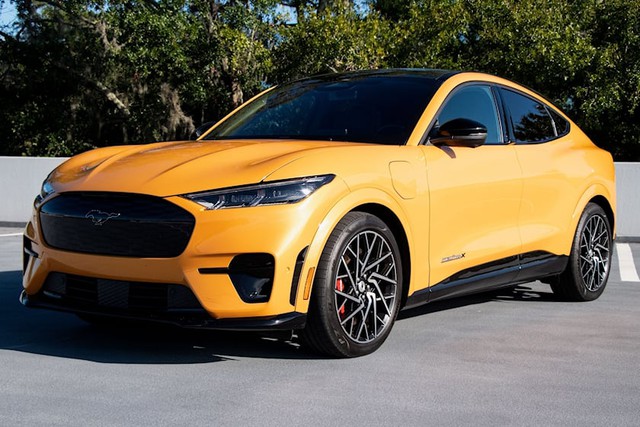 El primer coche eléctrico de Ford fue subestimado por los usuarios por su falta de fiabilidad mustang vi El primer coche eléctrico de Ford fue subestimado por los usuarios por su falta de fiabilidad
