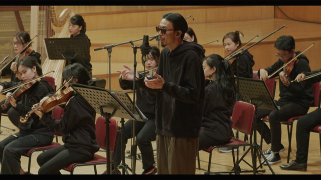 Có ai như Đen Vâu làm khó chính mình khi rap trên nền nhạc giao hưởng - Ảnh 2.