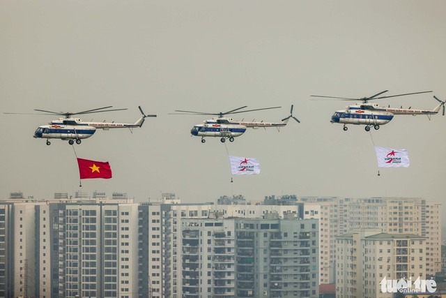 Hổ mang chúa Su-30MK2 trình diễn mãn nhãn tại Triển lãm Quốc phòng quốc tế Việt Nam - Ảnh 3.