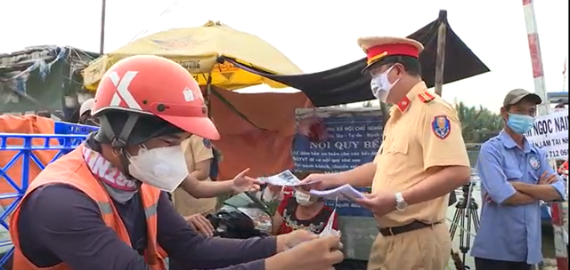 Tin tức sáng 23-12: Một năm phạt 2,8 triệu người vi phạm giao thông; Sắp khai thác thử metro TP.HCM - Ảnh 1.