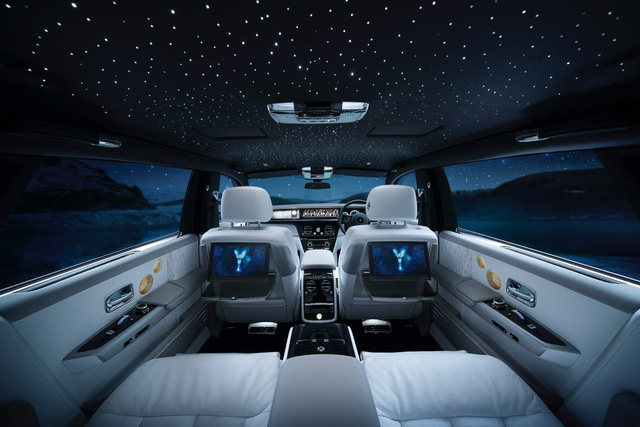 Starry Rolls Royce has 446 diamonds
