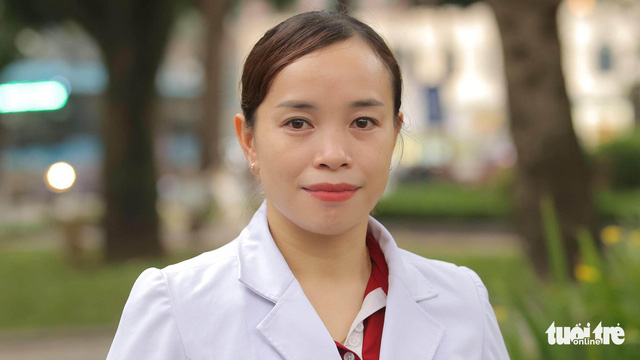 Nữ bác sĩ trẻ chống dịch ở biên giới - Tuổi Trẻ Online