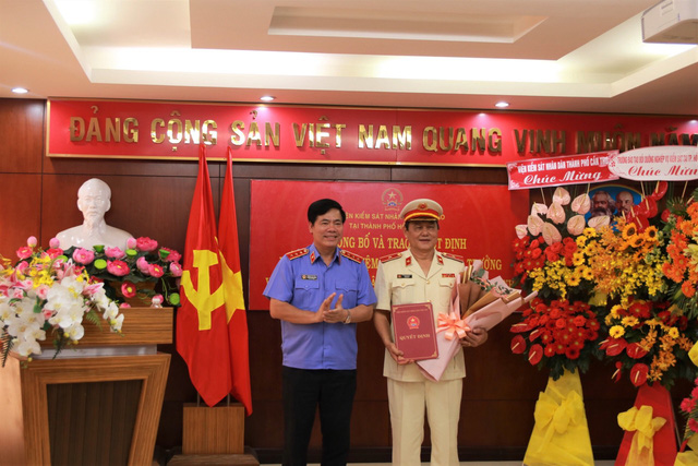 Ông Huỳnh Văn Ri làm phó viện trưởng Viện KSND cấp cao tại TP.HCM - Ảnh 1.